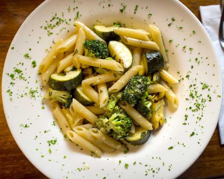 Chickpea Pasta with Roasted Vegetables