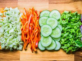 Meal Prep: DIY Salad Bar