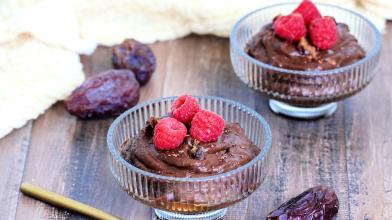 California Date & Avocado Chocolate Pudding