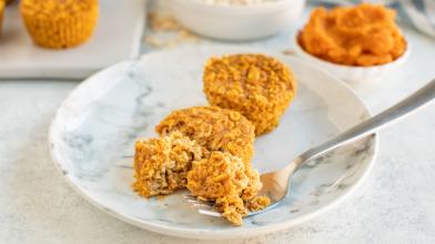 Pumpkin Pie Soft-Baked Oatmeal Cups