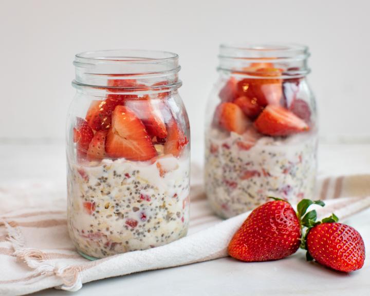 Strawberry Vanilla Overnight Oats with Cottage Cheese